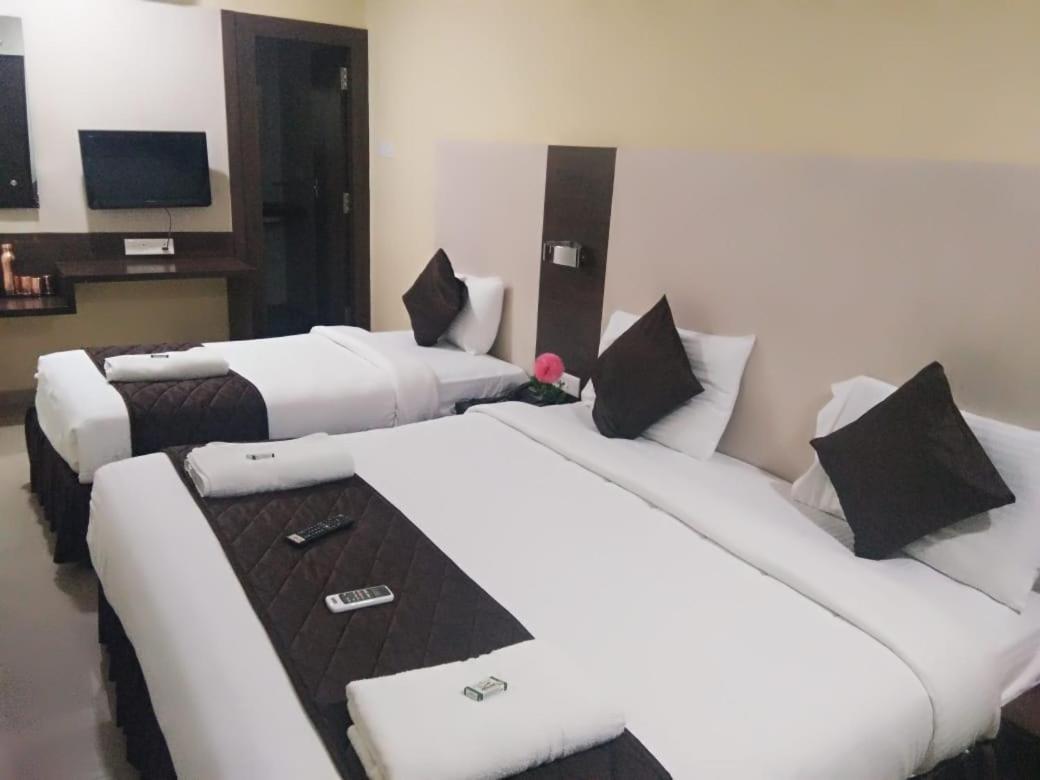 แคปิตัล โอ 29675 โฮเต็ล ติรุจิณทุระมณี ไอเยอร์ Hotel ปัลนี ห้อง รูปภาพ